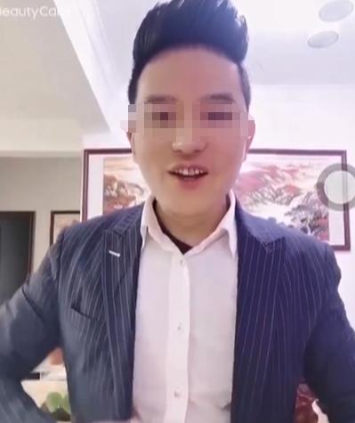 DƬ